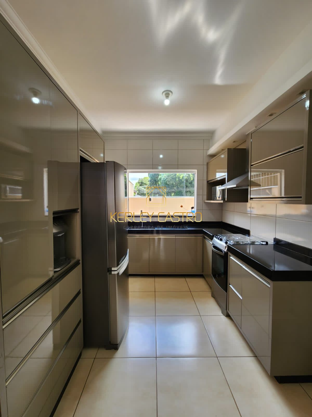 VENDO ÓTIMO APARTAMENTO NO BAIRRO SÃO FRANCISCO 